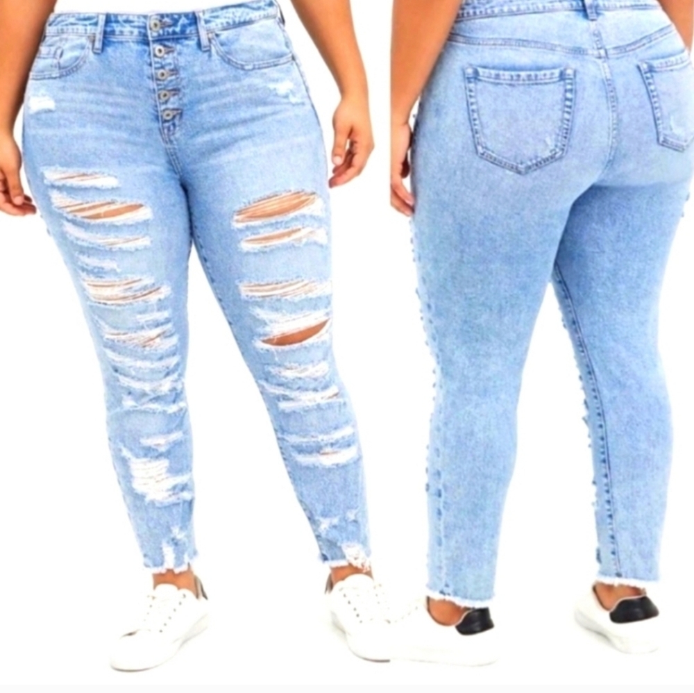 Torrid distressed button fly skinny jeans 14Tall